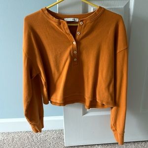 Crop long sleeve ribbed top
